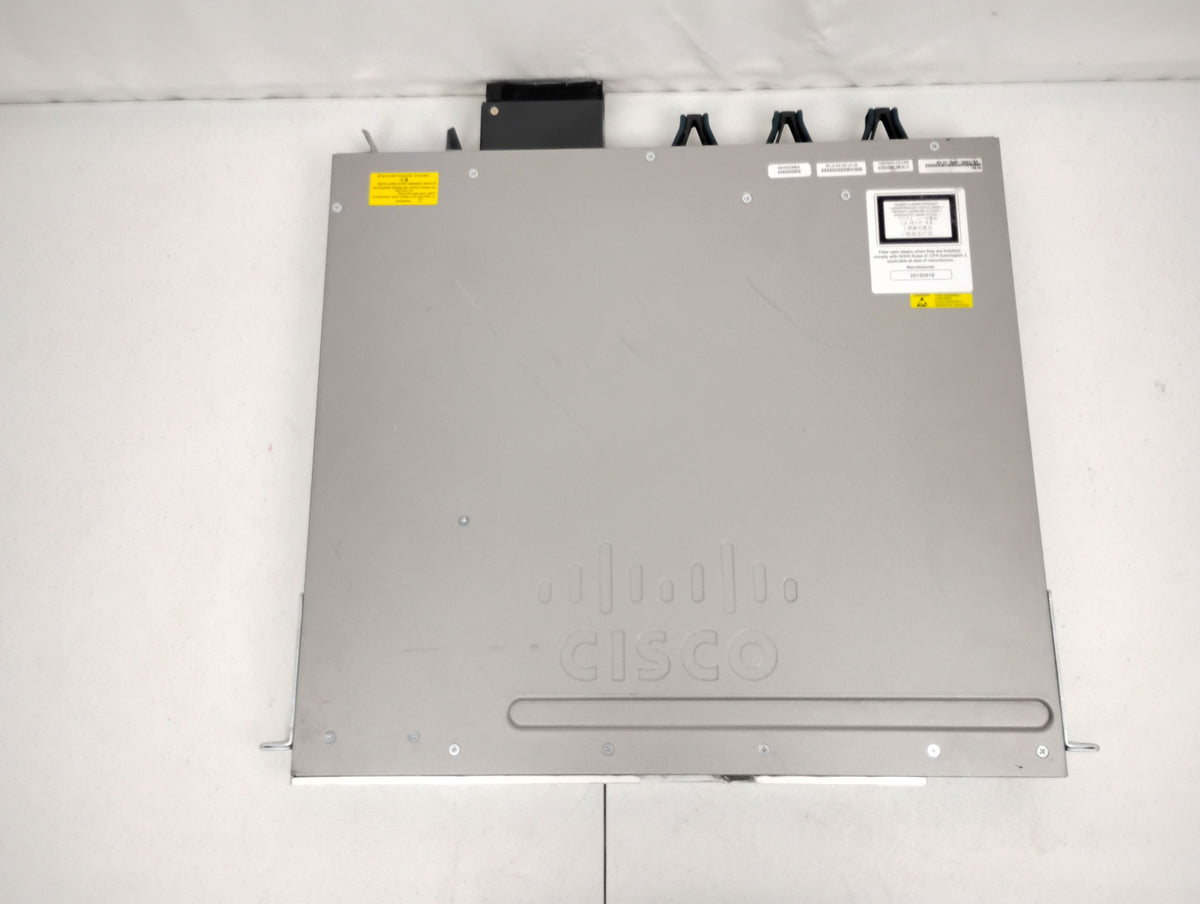 Cisco Catalyst WS-C3850-48P 48 Port PoE+ Gigabit Switch & x1 PWR-C1 1 100WAC PSU