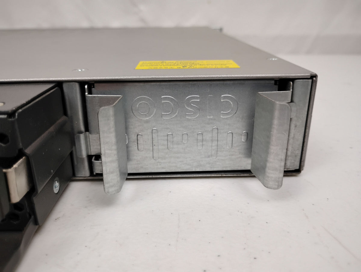 Cisco Catalyst WS-C3850-48P 48 Port PoE+ Gigabit Switch & x1 PWR-C1 1 100WAC PSU