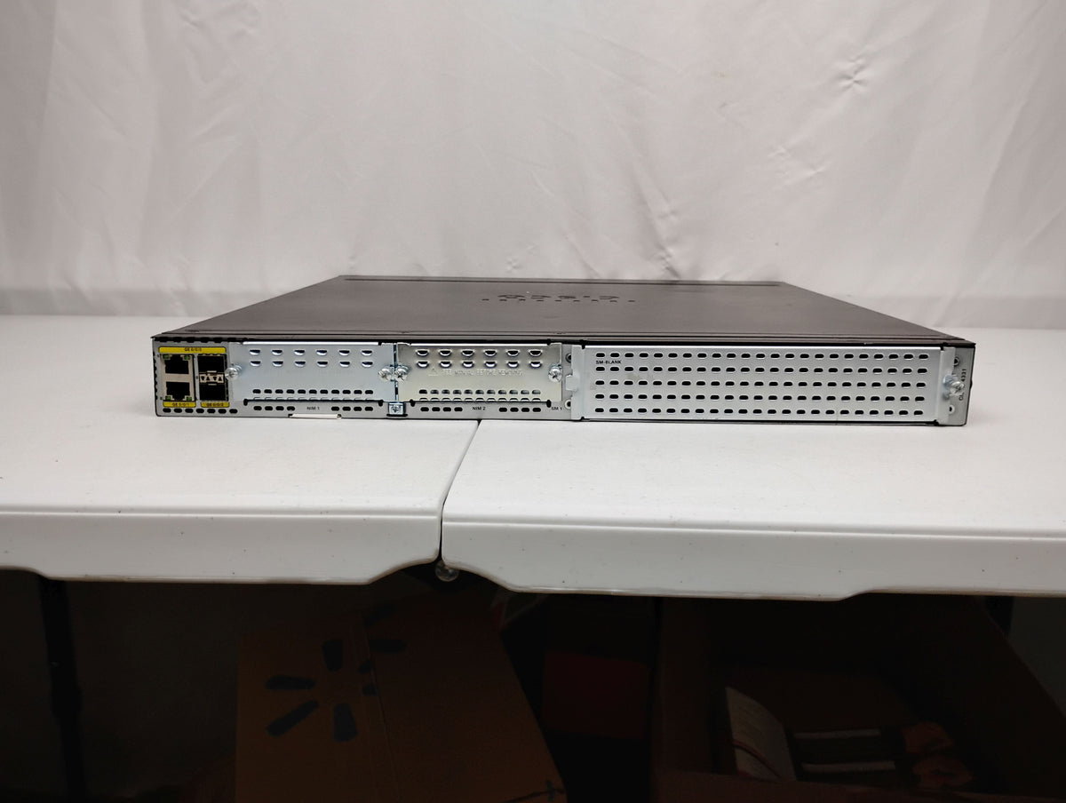 Cisco ISR4331/K9 Integrated Service Router