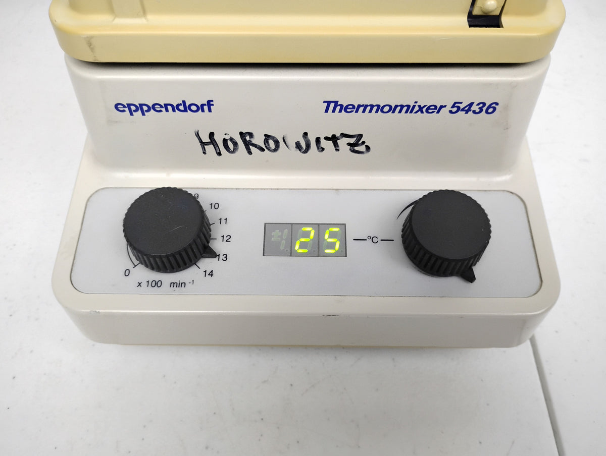Eppendorf Thermomixer 5436 Incubator Shaker - Powers Up
