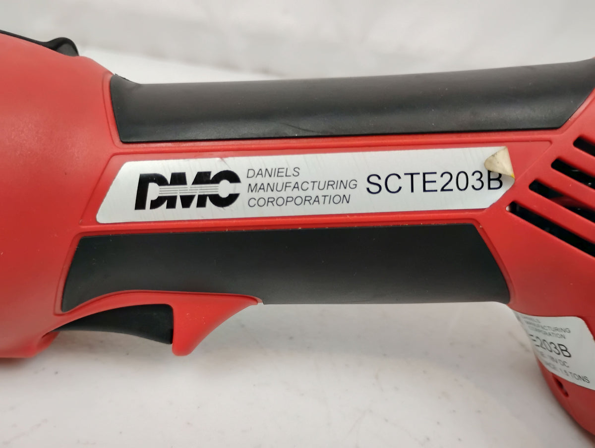 DMC Daniels Manufacturing SCTE203B Battery Powered Safe-T-Cable Crimp Tool | No Battery