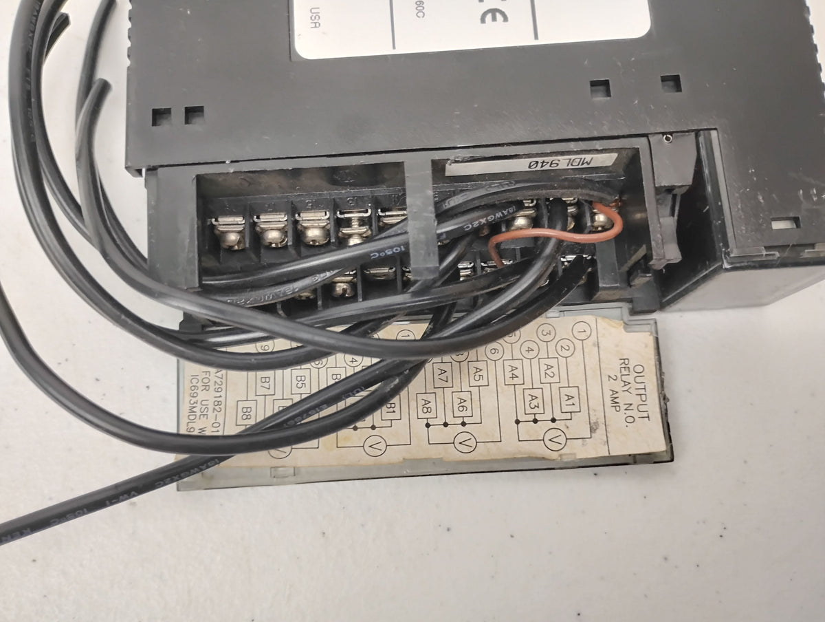 Fanuc IC693MDL940F Output Relay 2A 16PT