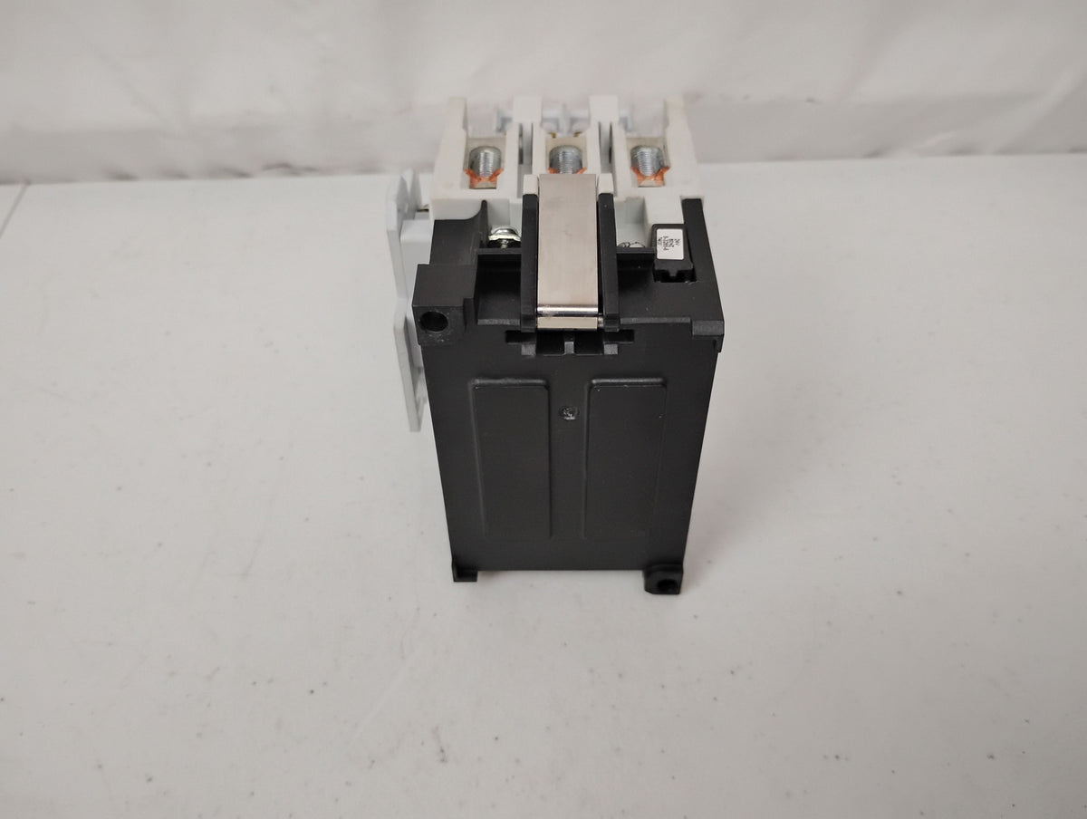 Eaton AN19GN0 Size 2 Starter 45A 600v w/ C320KGT13 Auxiliary Contact