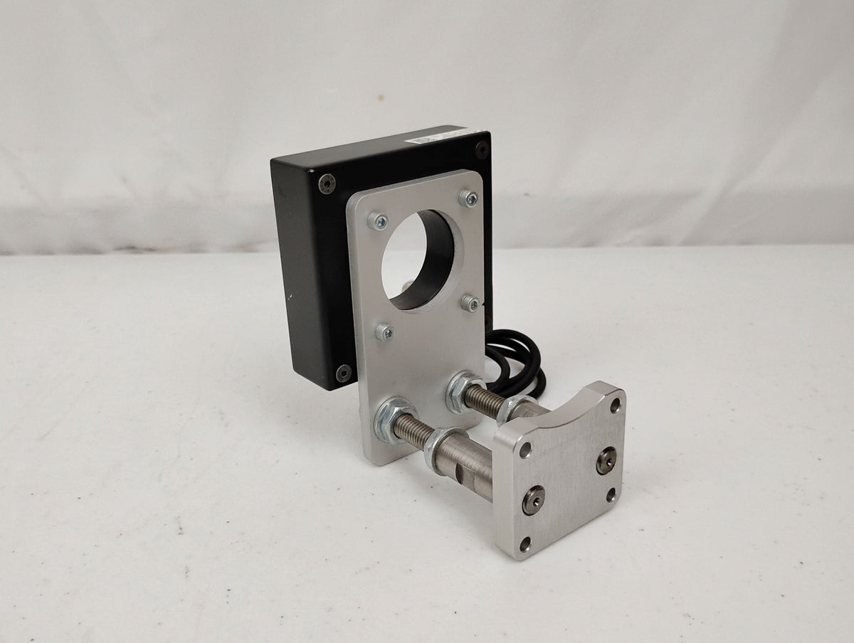 Omron CCSA-QSQ-070070-66 w/ Mount