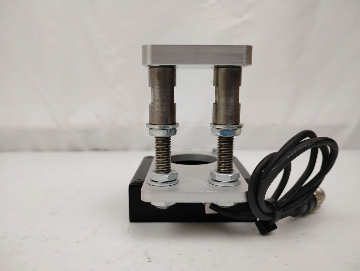 Omron CCSA-QSQ-070070-66 w/ Mount
