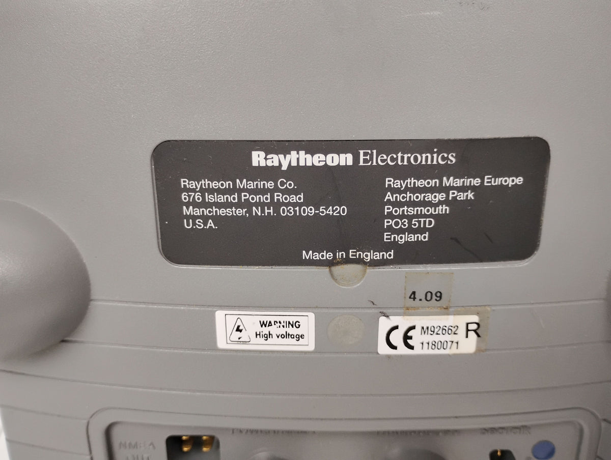 Raymarine Raytheon RL70 Radar Display Head Unit w/ Sun Cover | Sun Damaged