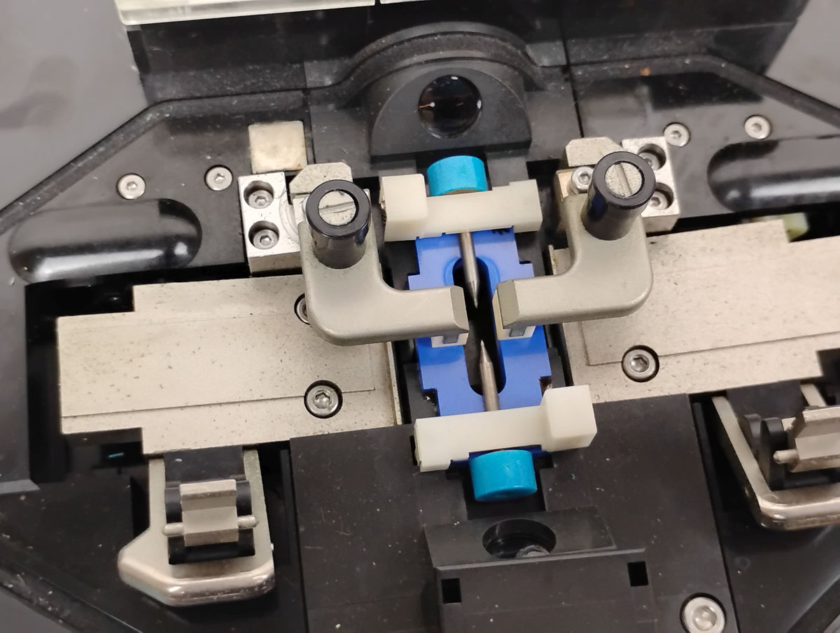 Fujikura FSM-30R Ribbon Fusion Splicer | P/N: FSM-30R12