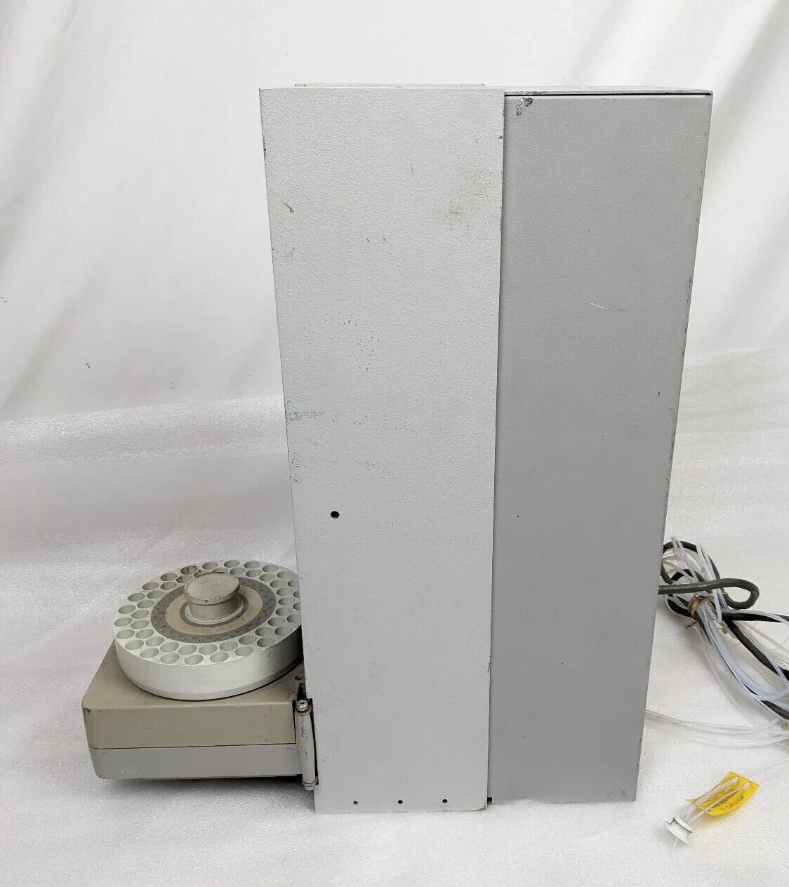 Varian 8200 Autosampler Chromatography System | Does Power Up