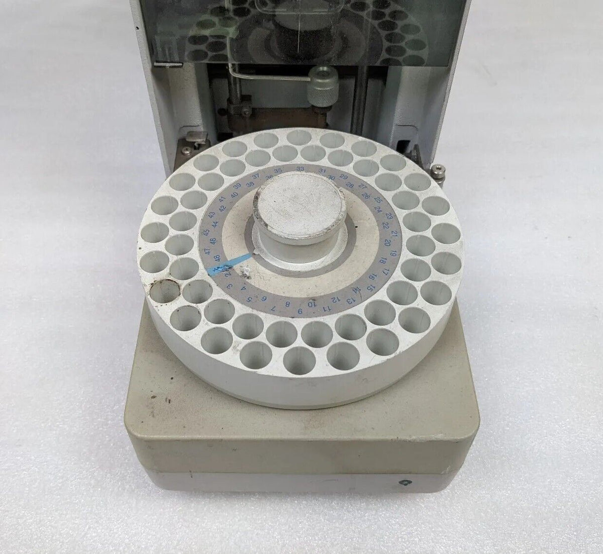 Varian 8200 Autosampler Chromatography System | Does Power Up