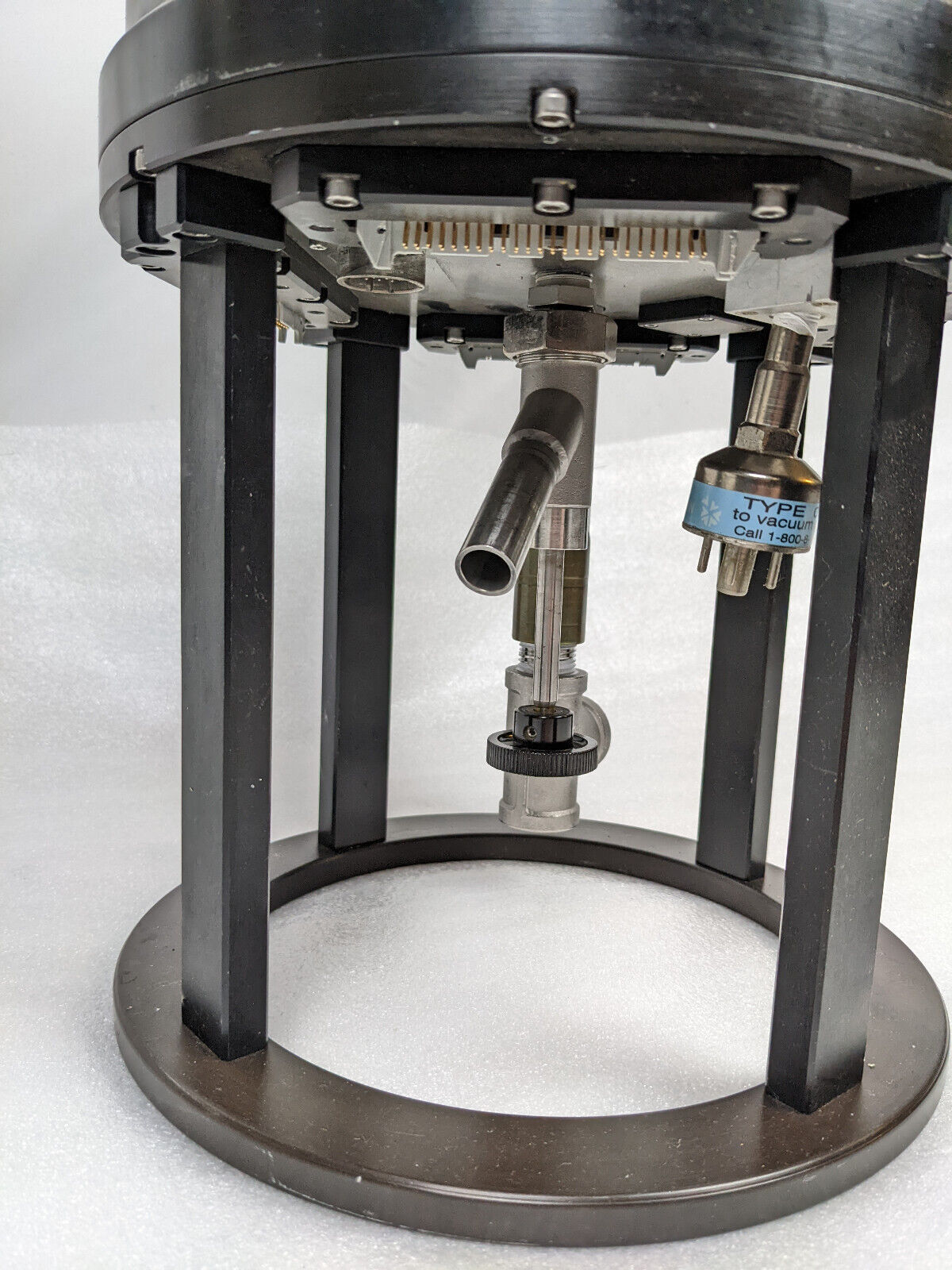 Lakeshore Cryotronics MTD-140 Modular Test Dewar