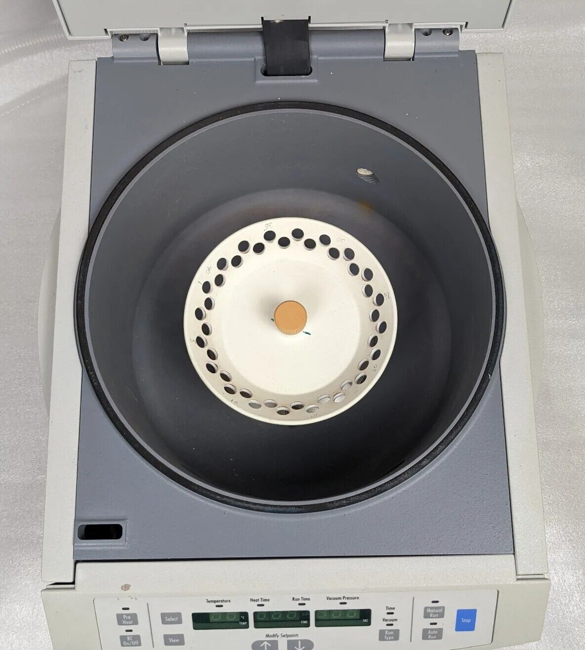 Thermo SPD131DDA-115 SpeedVac Concentrator w/ Rotor & Tubes | Thermo Electron