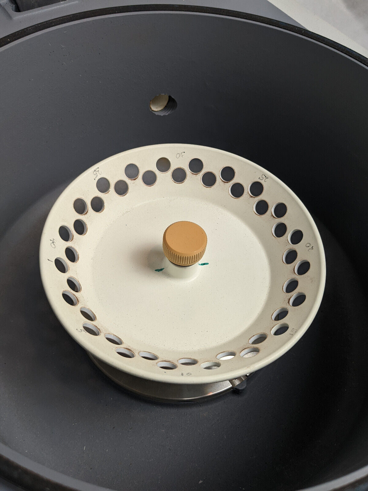 Thermo SPD131DDA-115 SpeedVac Concentrator w/ Rotor & Tubes | Thermo Electron