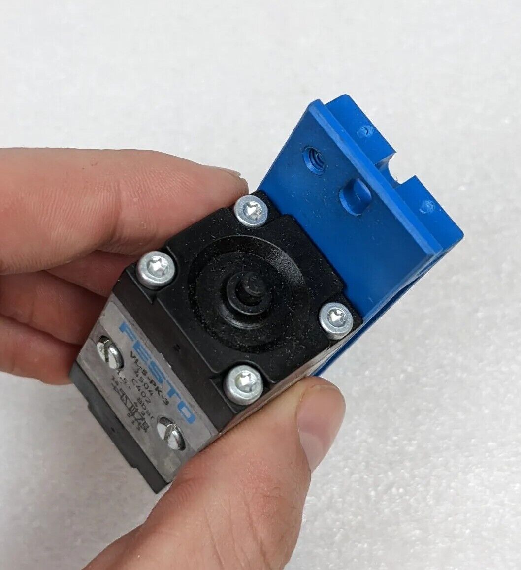 Festo VL-5-PK-3 4504 Pneumatic Control Valve