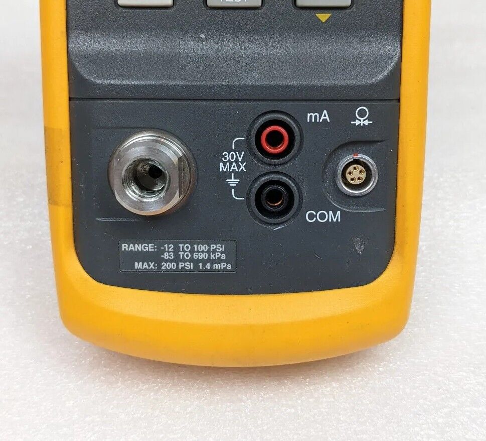 Fluke 717 100G Pressure Calibrator Meter