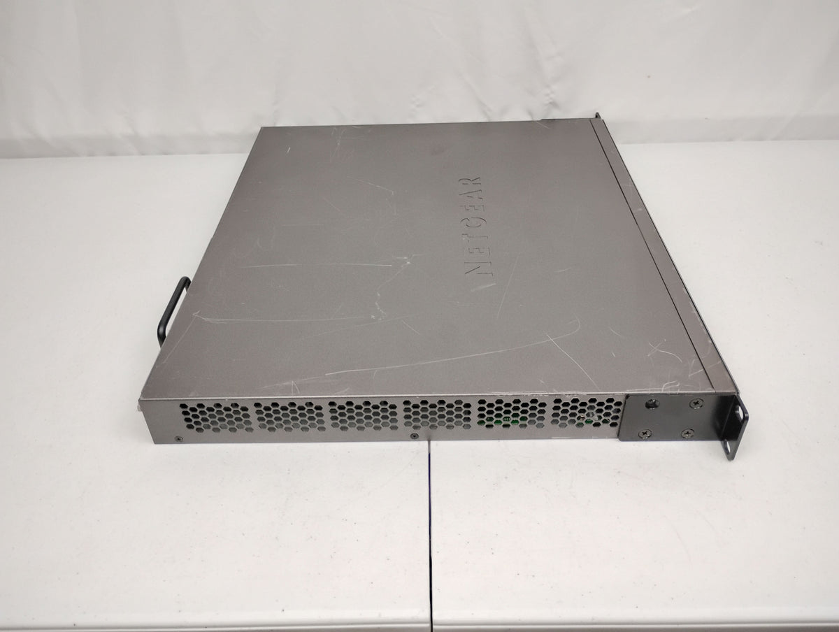 NetGear ProSafe GSM7228PS 24-Port Gigabit PoE Ethernet Switch