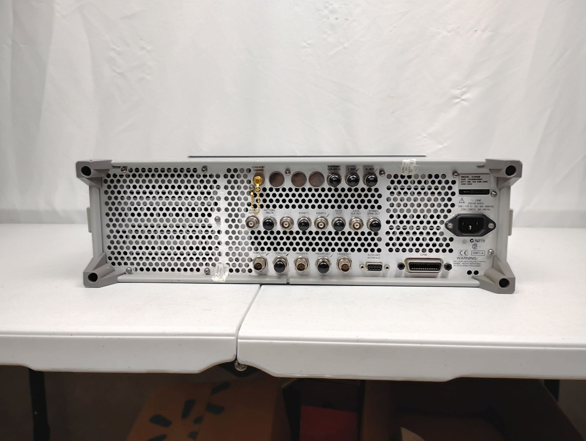 Agilent E4432B ESG-D Signal Generator 250kHz-3.0GHz | OPT H99 UN5 UN7 UN8
