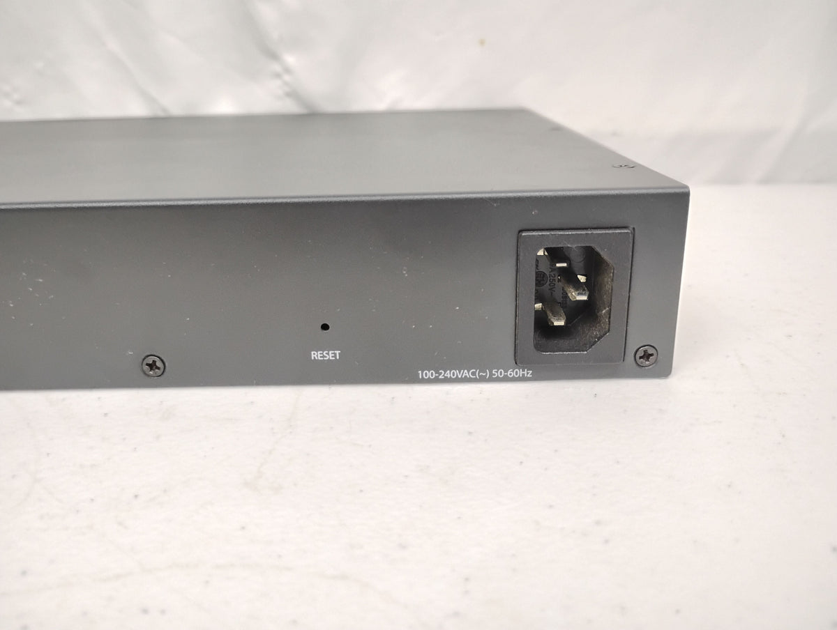 Perle IOLAN STS16 16-Port Secure Terminal Server