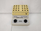 Eppendorf Thermomixer 5436 Incubator Shaker - Powers Up
