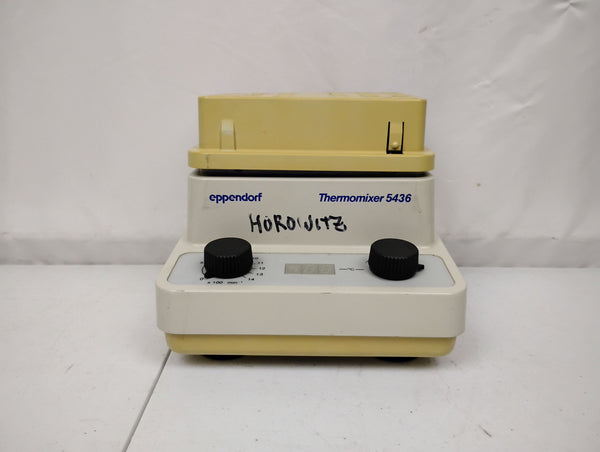 Eppendorf Thermomixer 5436 Incubator Shaker - Powers Up