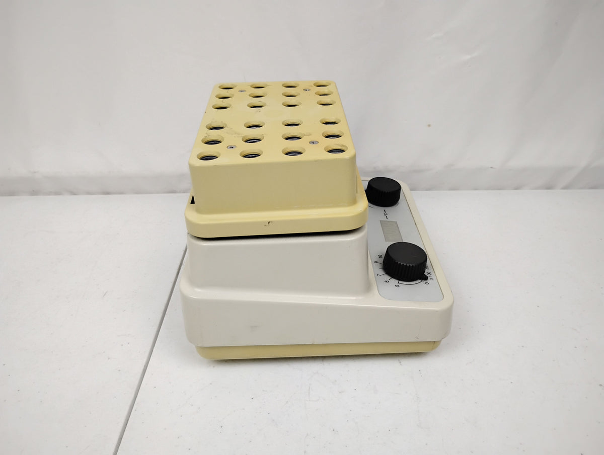 Eppendorf Thermomixer 5436 Incubator Shaker - Powers Up