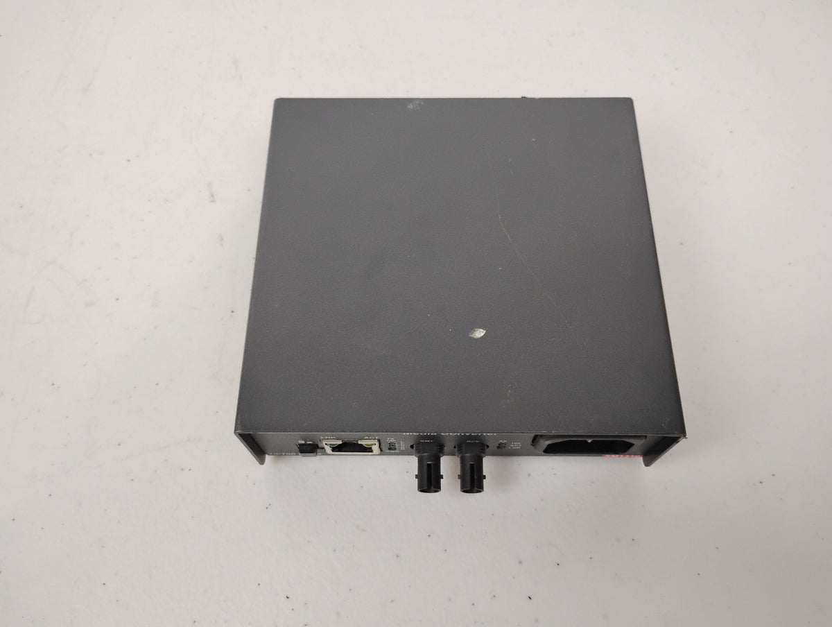 Black Box LMC7003A-R2 Compact Media Converter