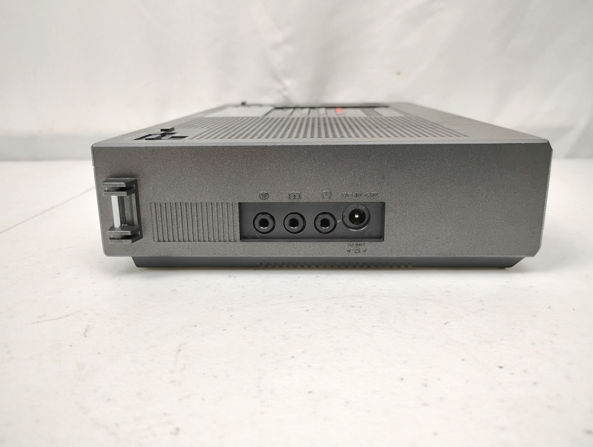 Sony ICF-2001D FM/AM Synthesized Radio Receiver