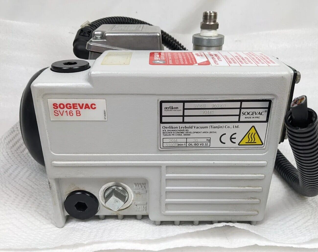 Oerlikon Leybold Sogevac SV16B Vacuum Pump | Cut Power Cord