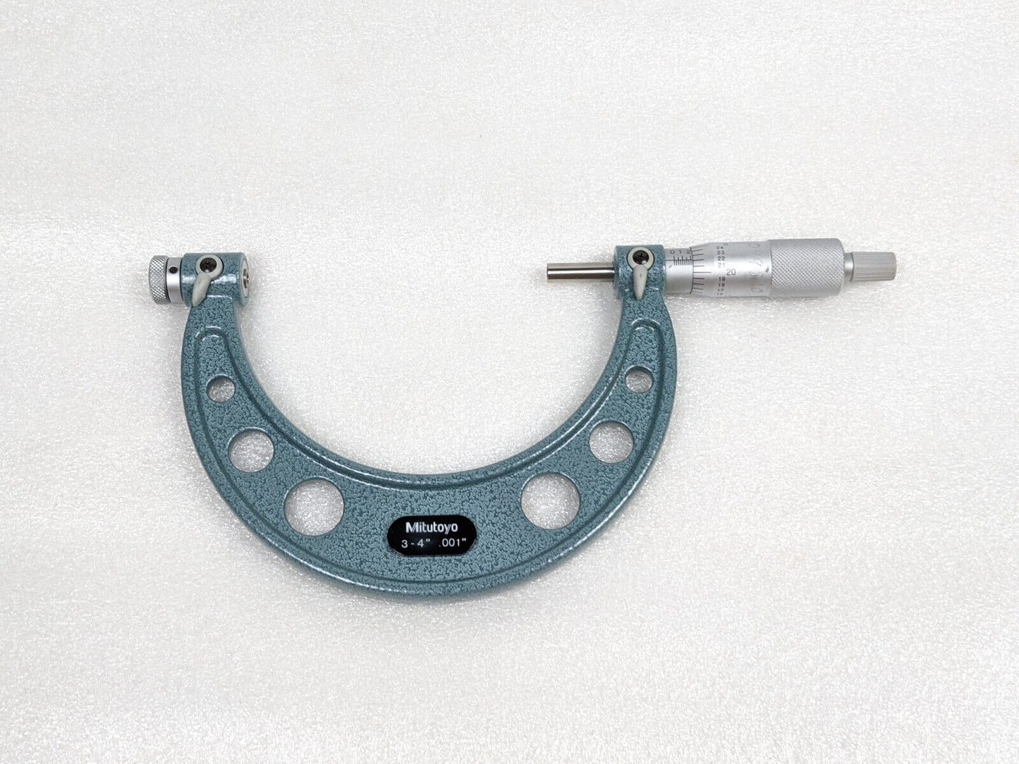 Mitutoyo 126-140 Thread Micrometer 3” - 4” .001” w/ Case