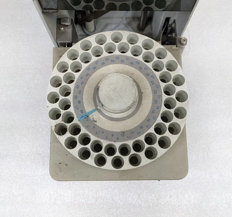 Varian 8200 Autosampler Chromatography System | Does Power Up