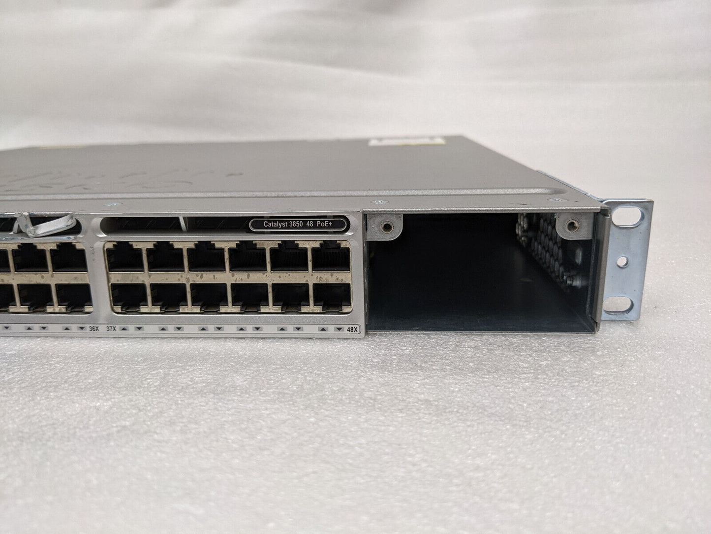 Untested | Cisco Catalyst WS-C3850-48PW-SZ 48 Port PoE+ Gigabit Switch