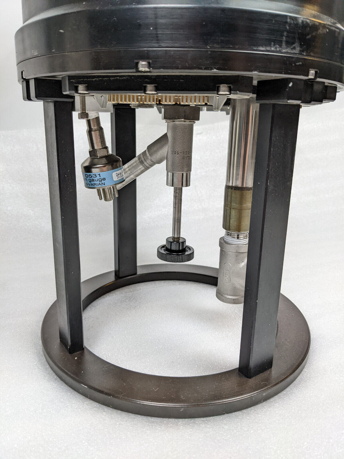 Lakeshore Cryotronics MTD-140 Modular Test Dewar