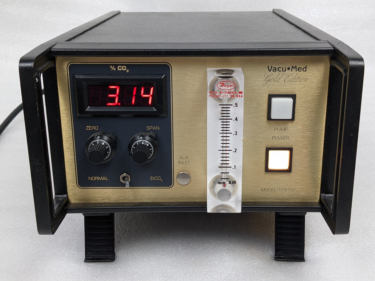 Vacumed 17515A Gold Edition CO2 Analyzer | Vacu Med 17515