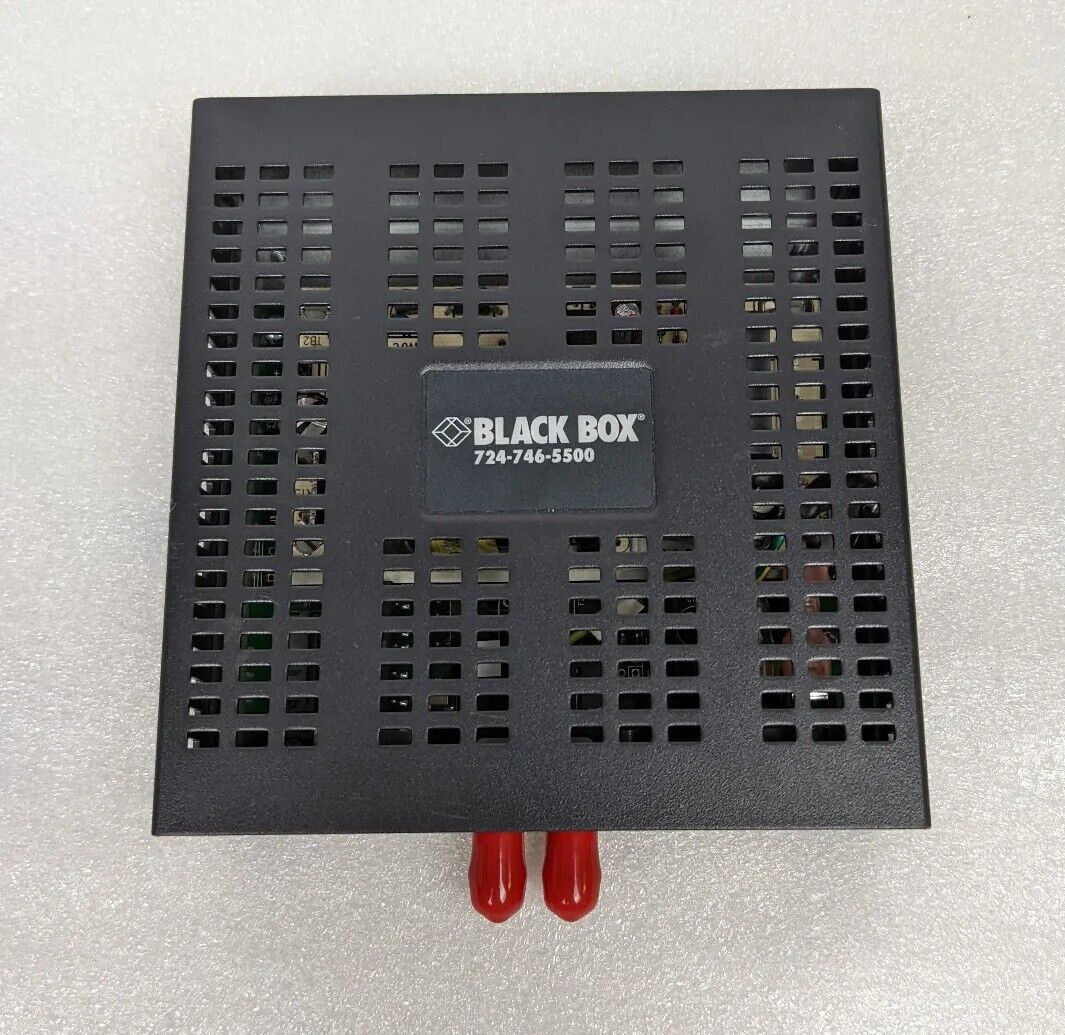 Black Box LMC7001A-R4 Compact Media Converter | MM850 10/100