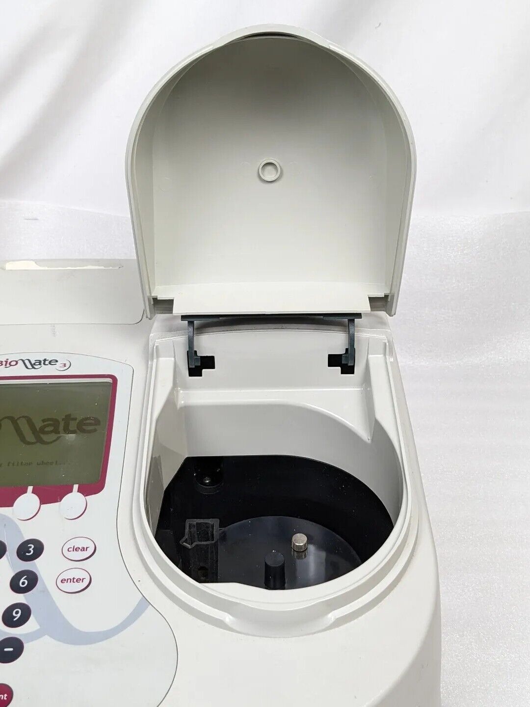 Thermo Scientific Biomate 3 UV Visable Spectrophotometer | For Parts/Repair