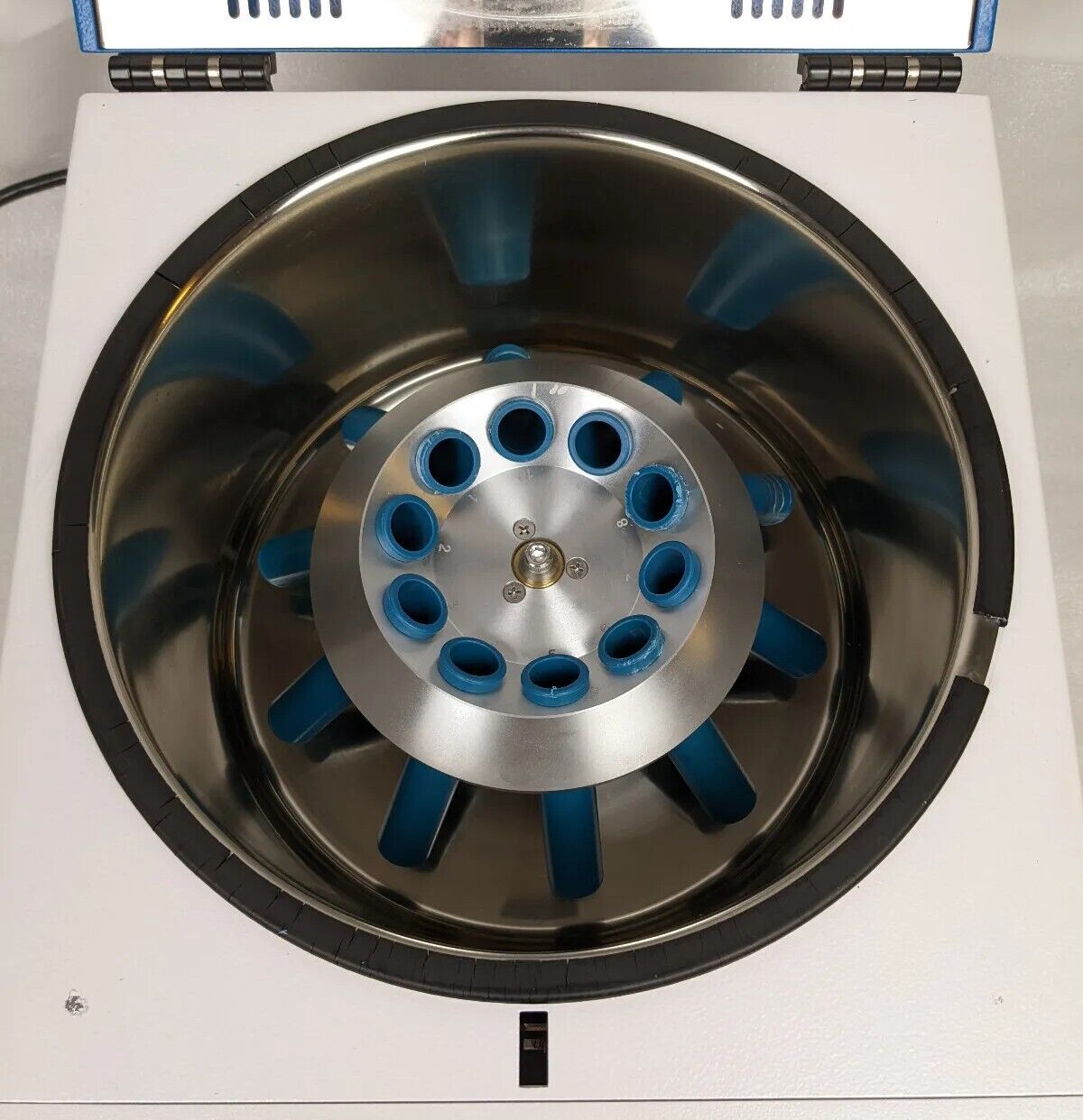 RegenLab PRP-Centri CH-1052 Centrifuge