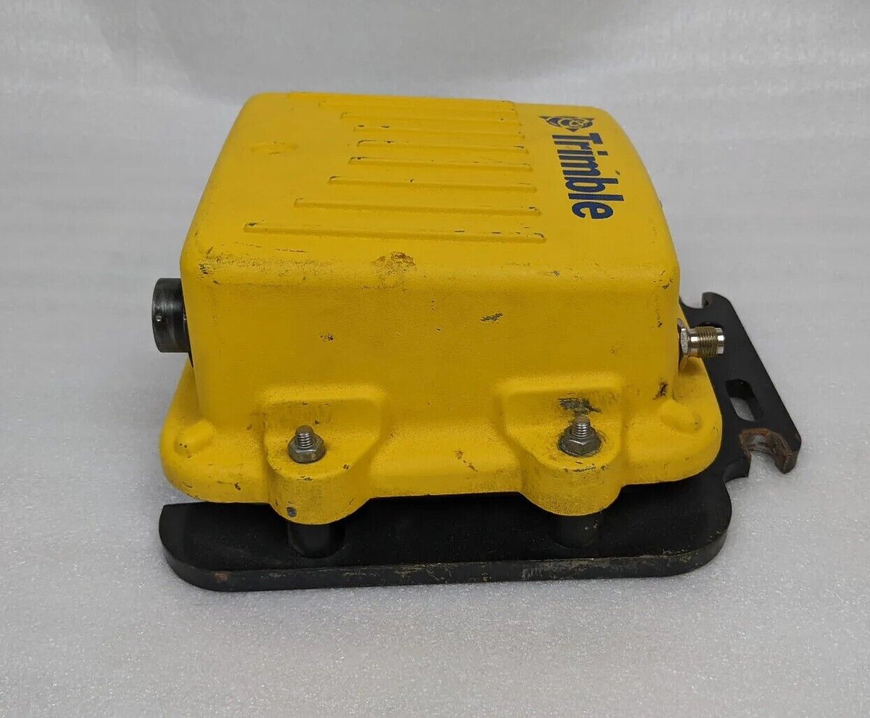 Trimble SNR934 Series | 900-2400 MHz Grade Control Machine Radio Connected Site