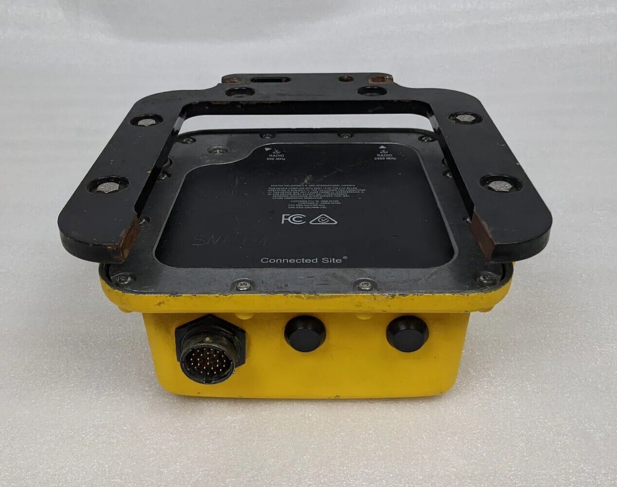 Trimble SNR934 Series | 900-2400 MHz Grade Control Machine Radio Connected Site