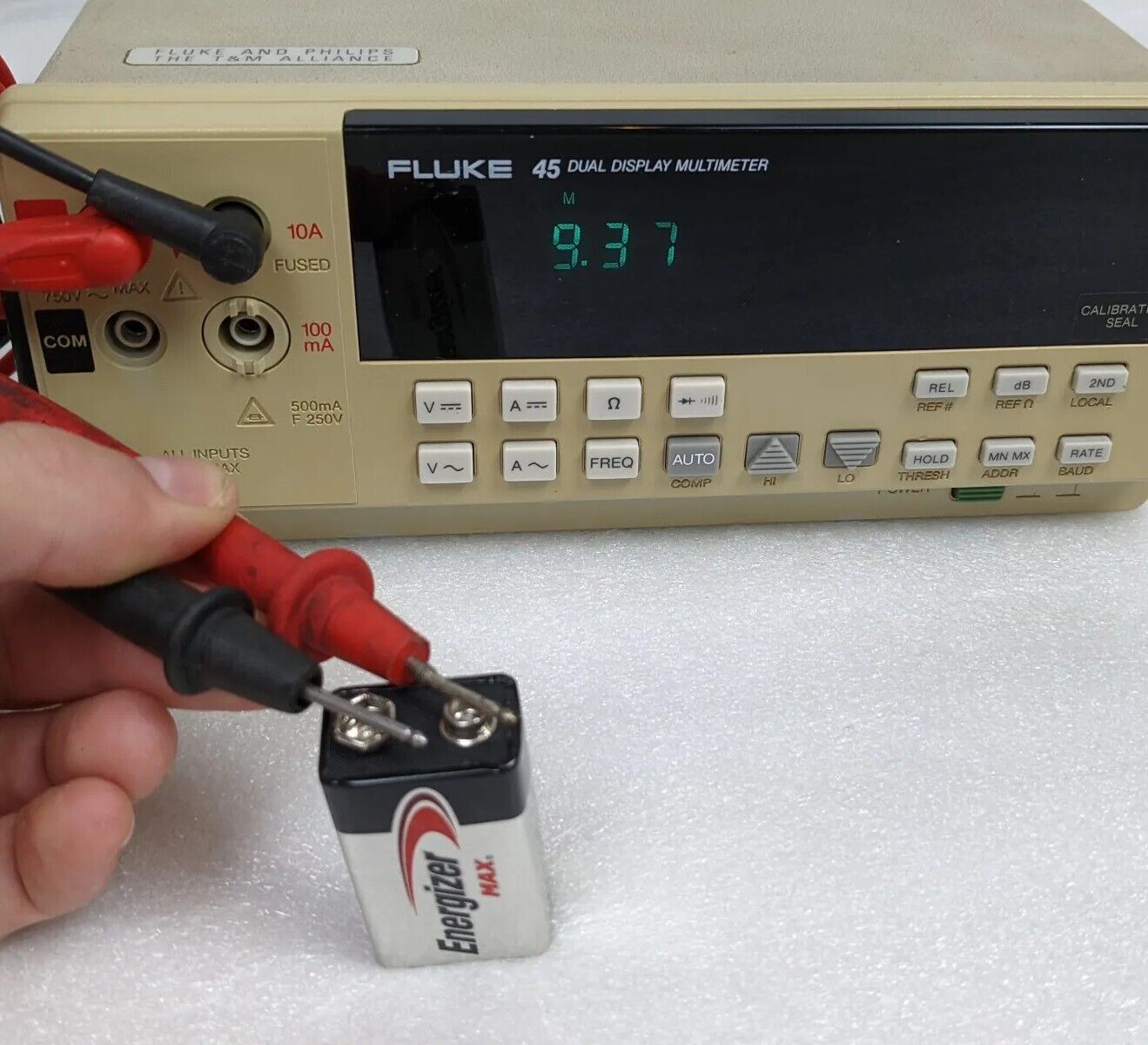 Fluke 45 Dual Display Benchtop Digital Multimeter