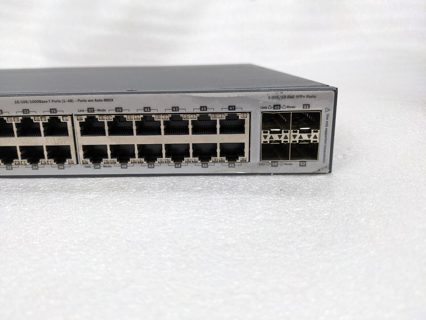 HP E3800 J9576A 48G-4SFP 48-Port Switch w/ x1 J9581A Power Supply