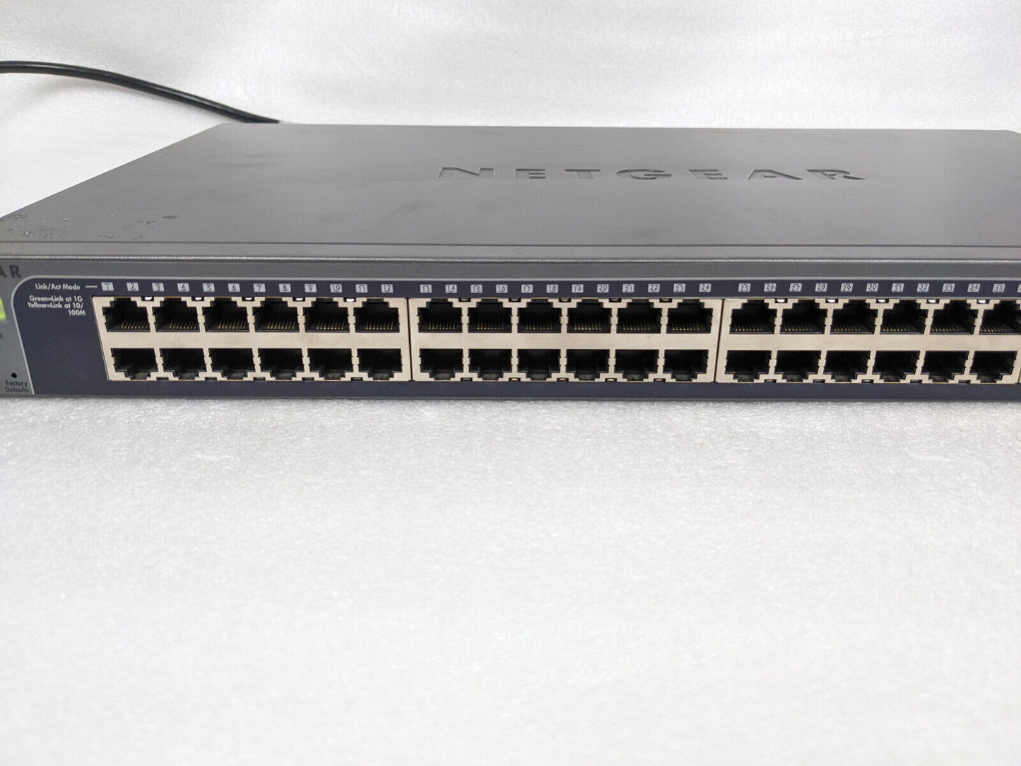 Netgear ProSafe GS752TXS 52-Port Gigabit Stackable Smart Switch