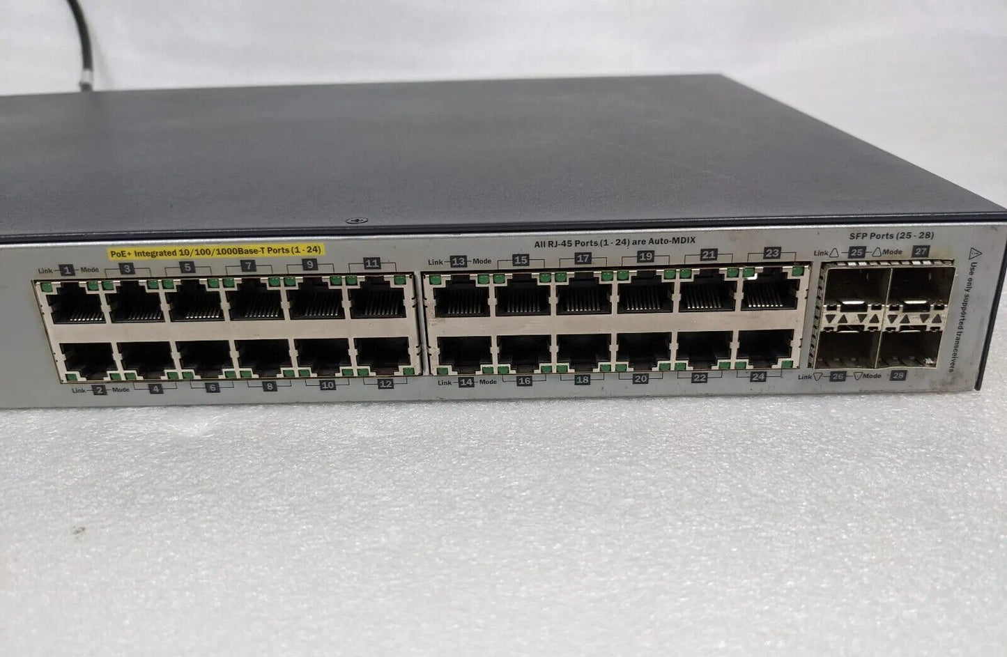 HP J9773A 2530-24G-PoE+ 24-Port Gigabit Switch