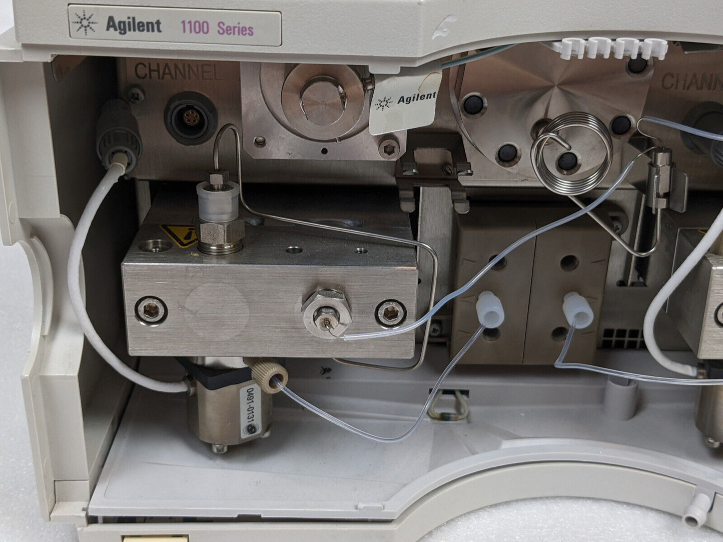 Agilent G1376A 1200 Series Capillary Cap Pump HPLC Chromatography