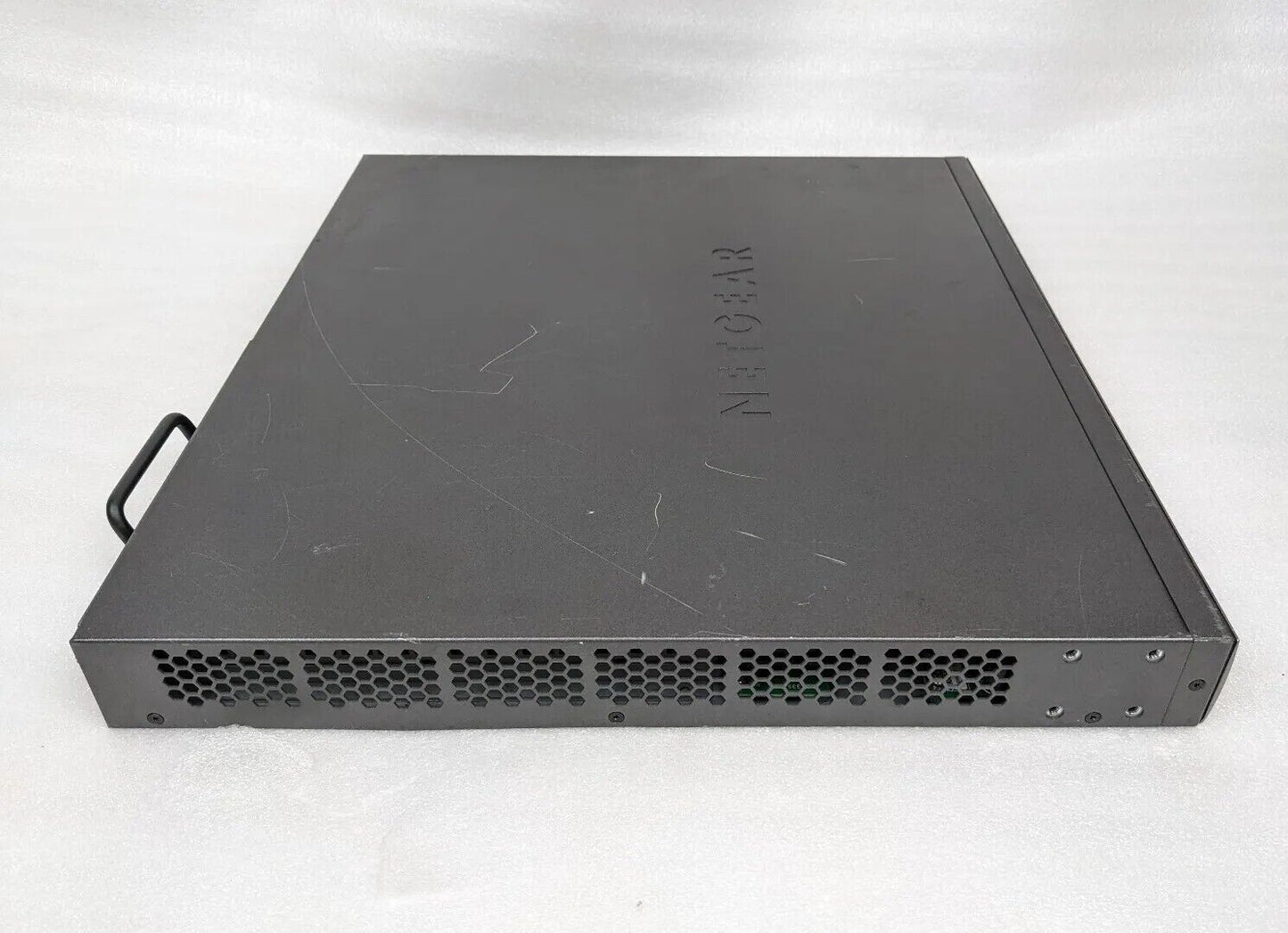 NetGear ProSafe GSM7228PS 24-Port Gigabit POE Network Switch