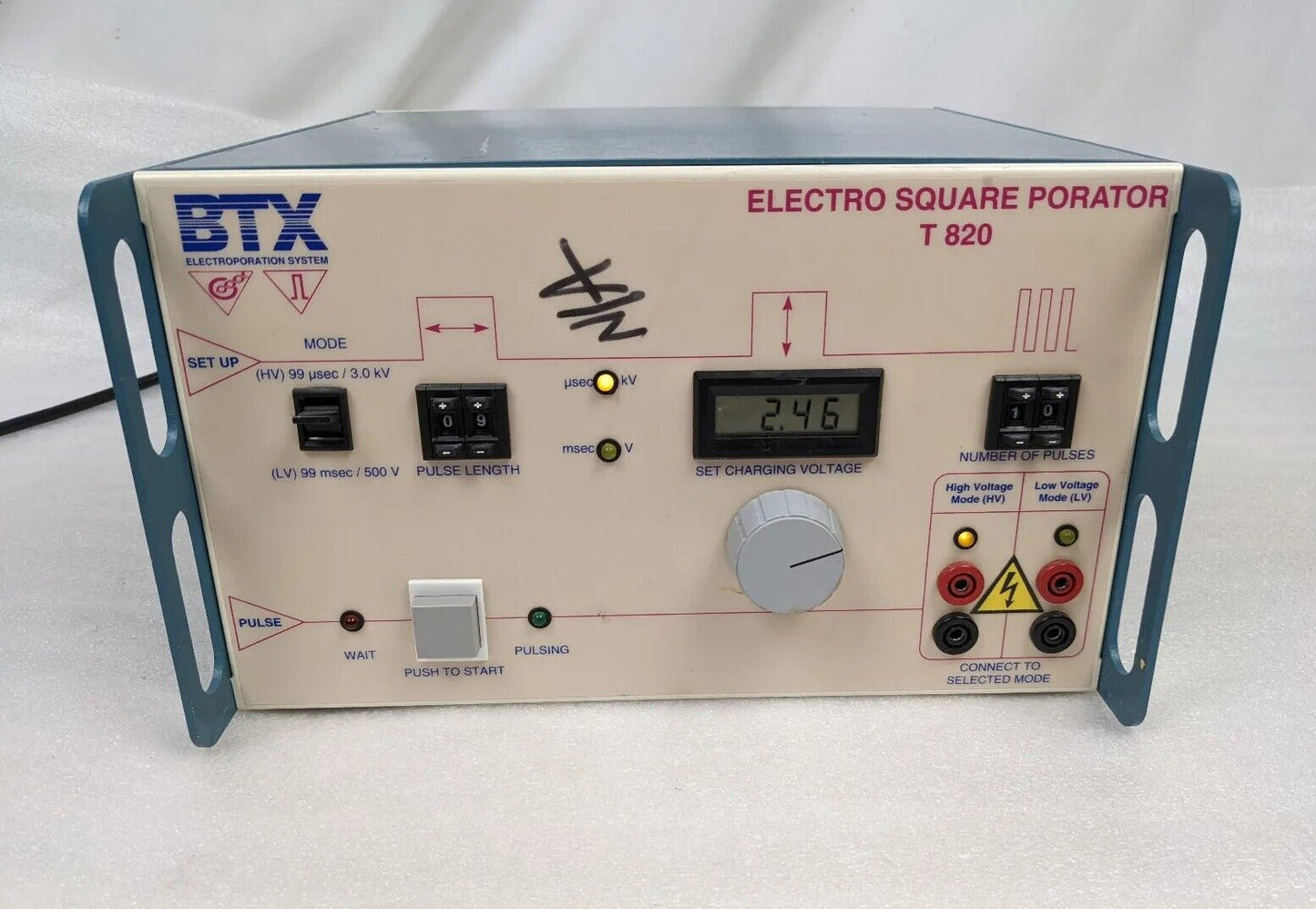 BTX T820 BT820 Electroporation System Electro Square Porator